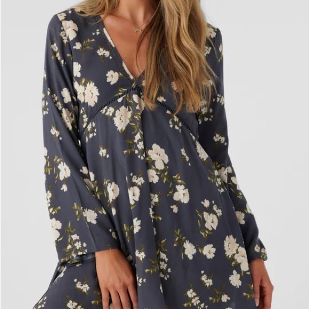 O’Neill Stevie Long Sleeve Shift Dress Grey Floral. Size XL